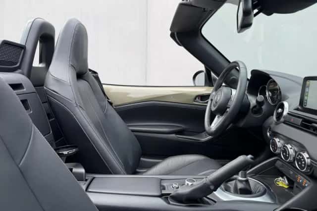 Mazda MX-5 (2023) thumbnail 50
