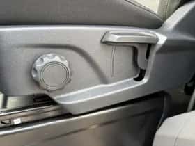 Volkswagen E-Transporter Caravelle (2025) thumbnail 13