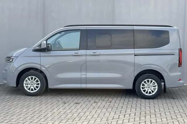 Volkswagen E-Transporter Caravelle (2025) thumbnail 14