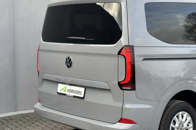 Volkswagen E-Transporter Caravelle (2025) thumbnail 27