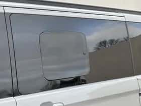 Volkswagen E-Transporter Caravelle (2025) thumbnail 27