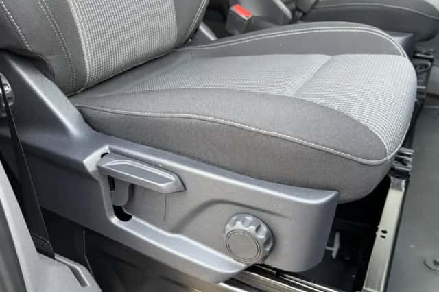 Volkswagen E-Transporter Caravelle (2025) thumbnail 33