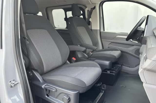 Volkswagen E-Transporter Caravelle (2025) thumbnail 34