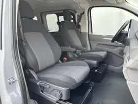 Volkswagen E-Transporter Caravelle (2025) thumbnail 37