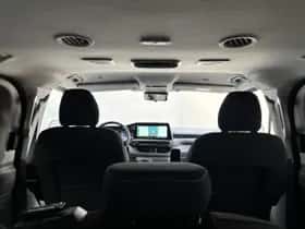 Volkswagen E-Transporter Caravelle (2025) thumbnail 38