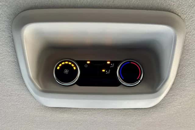 Volkswagen E-Transporter Caravelle (2025) thumbnail 39