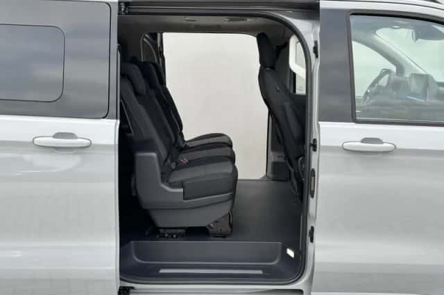 Volkswagen E-Transporter Caravelle (2025) thumbnail 40