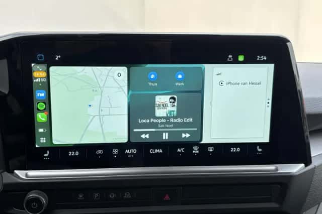 Volkswagen E-Transporter Caravelle (2025) thumbnail 46