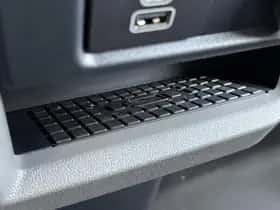 Volkswagen E-Transporter Caravelle (2025) thumbnail 60
