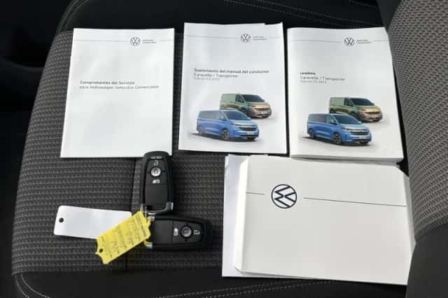 Volkswagen E-Transporter Caravelle (2025) thumbnail 7