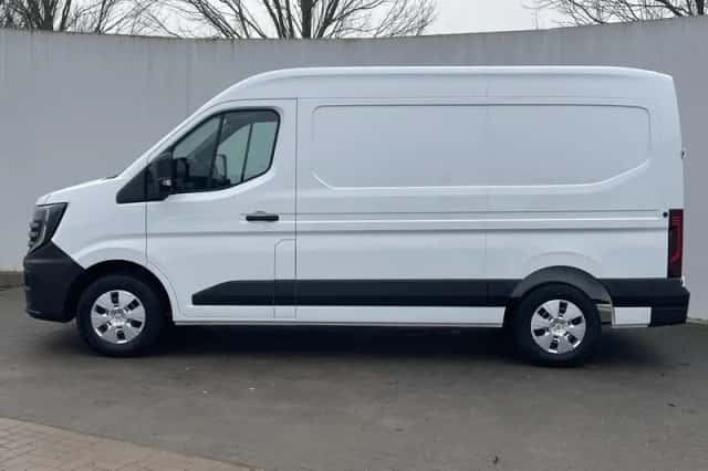 Nissan Interstar (2026) thumbnail 6