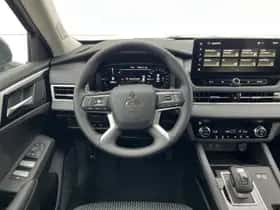 Mitsubishi Outlander (2026) thumbnail 12