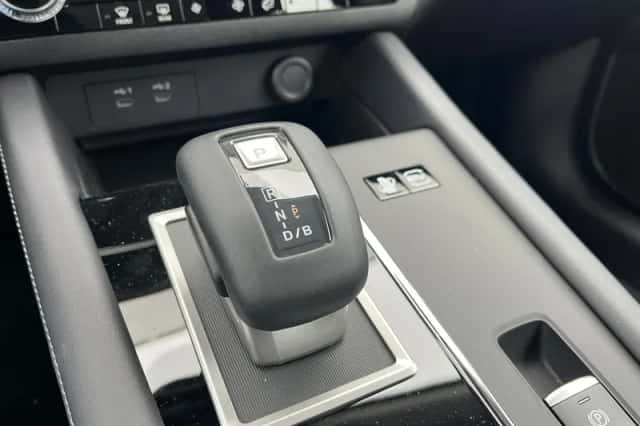 Mitsubishi Outlander (2026) thumbnail 21