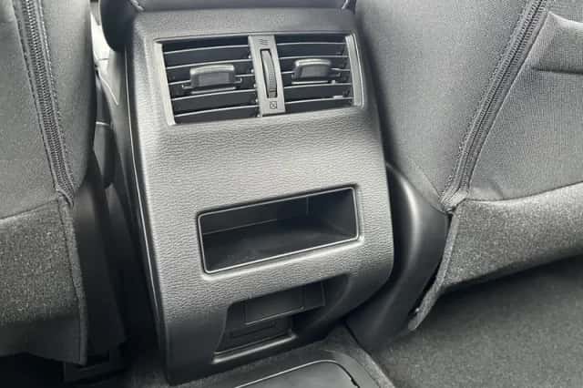 Mitsubishi Outlander (2026) thumbnail 35