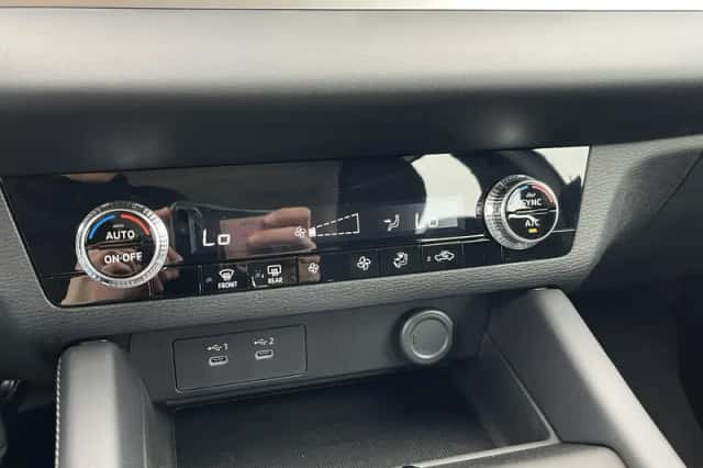 Mitsubishi Outlander (2026) thumbnail 48