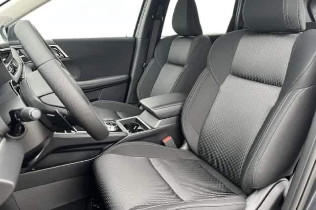 Mitsubishi Outlander (2026) thumbnail 7