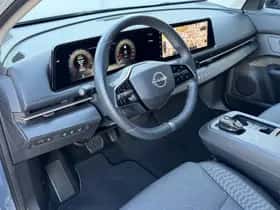 Nissan Ariya (2023) thumbnail 23