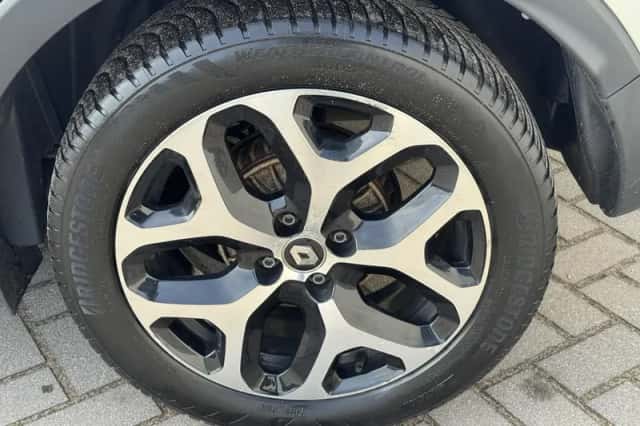 Renault Captur (2019) thumbnail 5