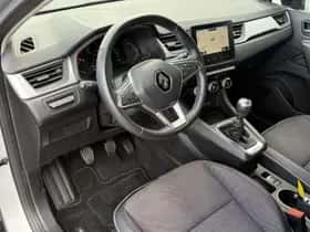 Renault Captur (2023) thumbnail 22