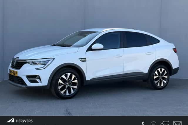 Renault Arkana (2022) thumbnail 1