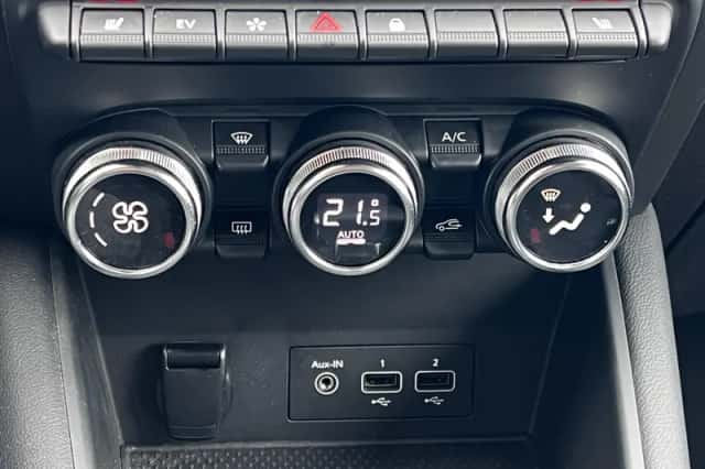 Renault Captur (2021) thumbnail 19