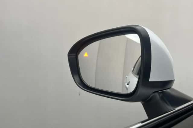 Mitsubishi Outlander (2025) thumbnail 13