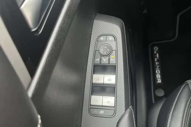 Mitsubishi Outlander (2025) thumbnail 14
