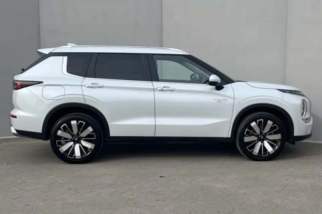 Mitsubishi Outlander (2025) thumbnail 17