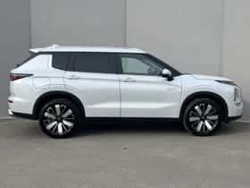 Mitsubishi Outlander (2025) thumbnail 17