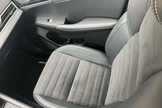Mitsubishi Outlander (2025) thumbnail 22
