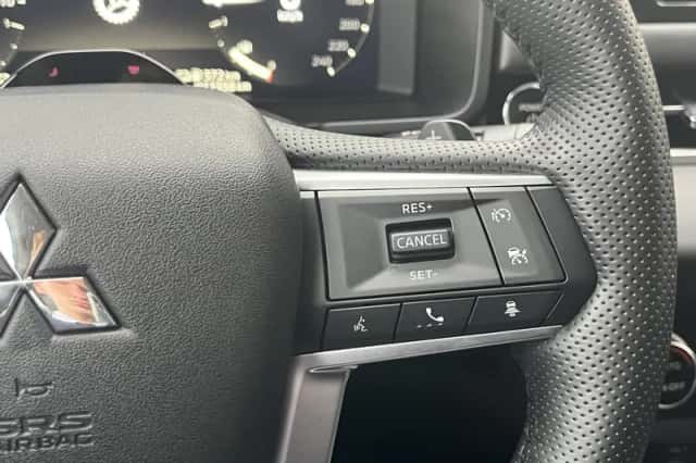 Mitsubishi Outlander (2025) thumbnail 10