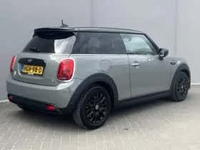 MINI Electric (2022) thumbnail 6