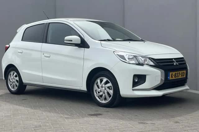 Mitsubishi Space Star (2021) thumbnail 18