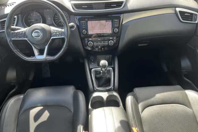 Nissan Qashqai (2019) thumbnail 2