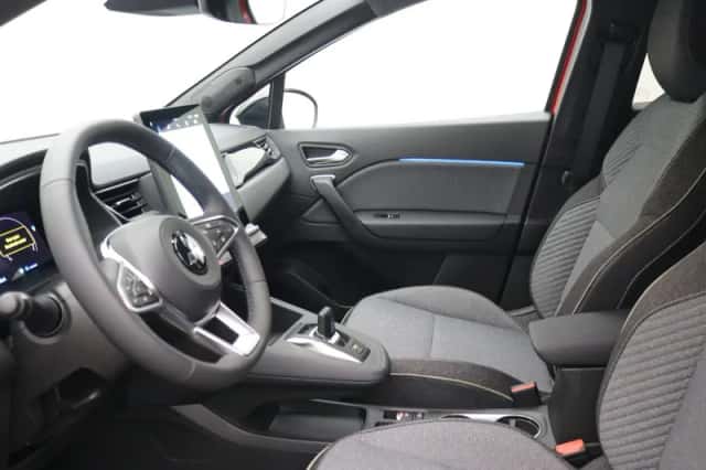 Mitsubishi Grandis (2026) thumbnail 4