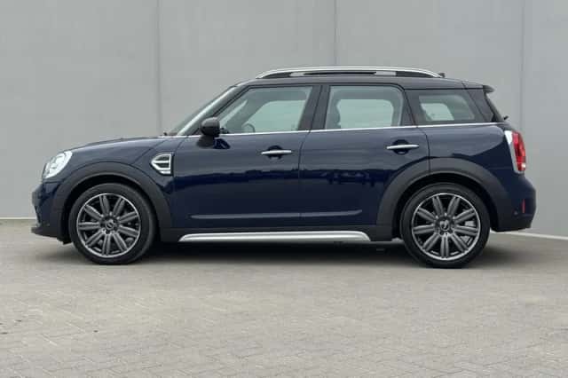 MINI Countryman (2017) thumbnail 5