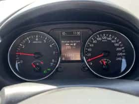 Nissan Qashqai (2010) thumbnail 22