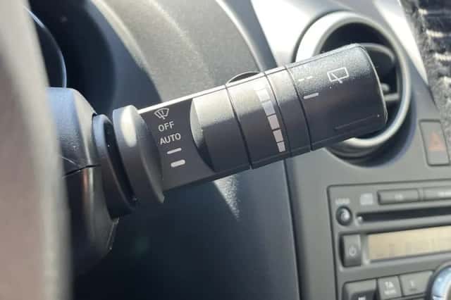 Nissan Qashqai (2010) thumbnail 32