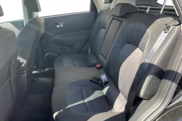 Nissan Qashqai (2010) thumbnail 7