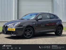 Nissan Micra (2018) thumbnail 2