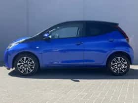 Toyota Aygo (2018) thumbnail 12