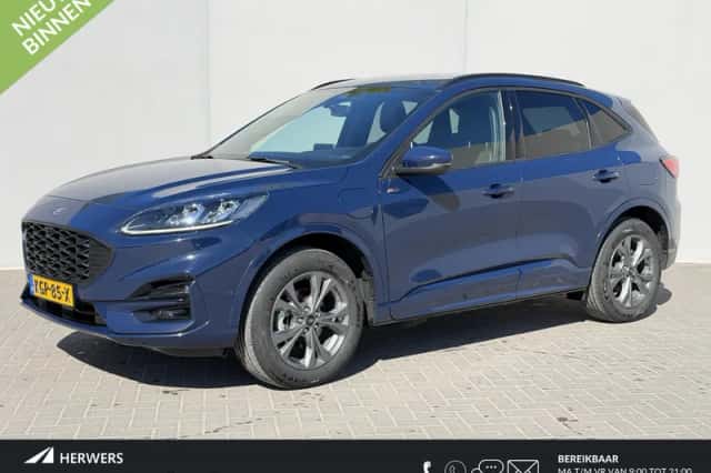 Ford Kuga (2023) thumbnail 1