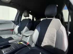 Ford Kuga (2023) thumbnail 15