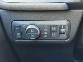 Ford Kuga (2023) thumbnail 17