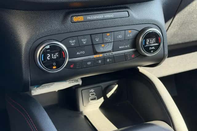 Ford Kuga (2023) thumbnail 30
