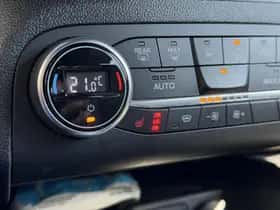 Ford Kuga (2023) thumbnail 34