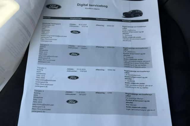Ford Kuga (2023) thumbnail 6