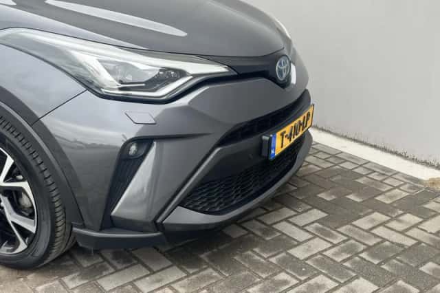 Toyota C-HR (2021) thumbnail 45