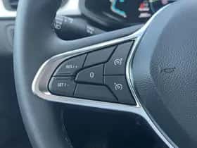 Renault Captur (2023) thumbnail 13