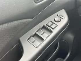 Honda CR-V (2016) thumbnail 17